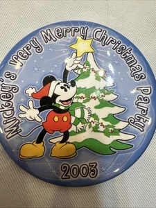 Disney Mickey’s Very Merry Christmas Party 2003 Button - Picture 1 of 3