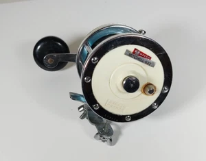 Carrete multiplicador de orilla de barco Mitchell Garcia 622 de colección clásico usado buena pieza - Imagen 1 de 5