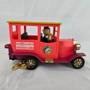 Vintage Walt Disney World Frontier Land Donald Duck Wind Up Car Sparks Key Works - Picture 1 of 8