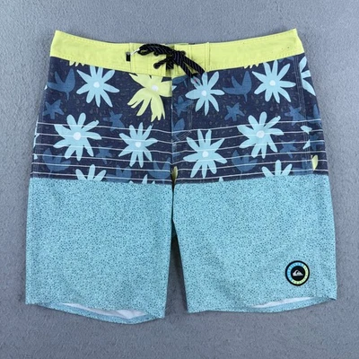 Tabla corta Quiksilver floral para hombre azul amarillo talla 33 hawaiana 9" entrepierna elástica Foto 1 de 4
