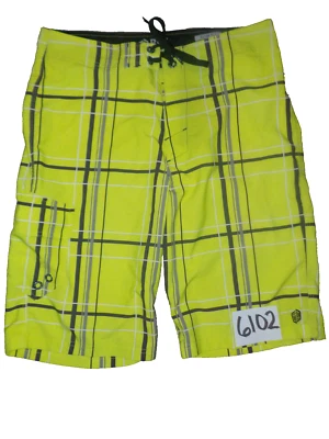 Buckle BKE Sport Men's Size 30 Board Shorts Slim Fit Neon Yellow Plaid Foto 1 de 3