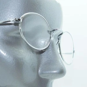 Small Reading Glasses Polished Silver Metal Angle Bridge Frame +1.50 Lens - Picture 1 of 4
