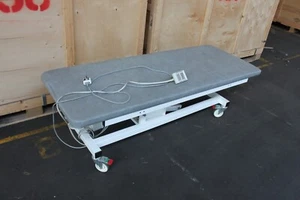 Used Electric Massage/Physio Bed - Picture 1 of 4