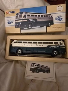 NIB Corgi Classics LImited Edition Greyhound Lines Yellow Coach 743 Silverside - Picture 1 of 3