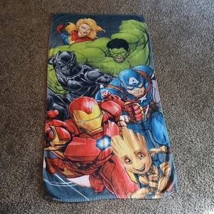 Toalla de playa Avengers Group personajes de Marvel - Imagen 1 de 2