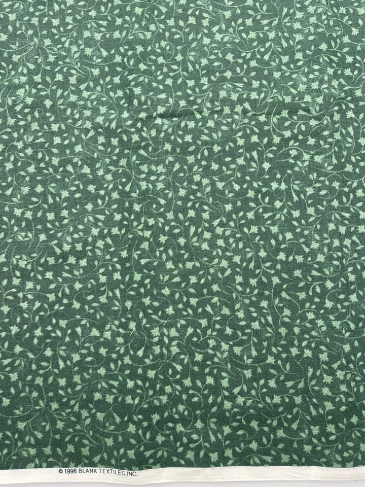 Tela textil en blanco vintage 1998 hojas verde claro enredaderas en verde oscuro 2 yardas Foto 1 de 1