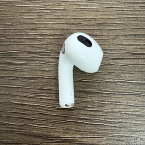 Auricolari Bluetooth Air Pods 3rd - solo lato sinistro o destro o custodia di ricarica - Foto 1 di 20