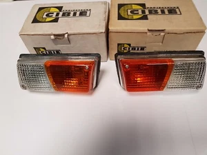 2er Set Scheinwerfer vorne links und rechts zweifarbig Cibie für R 6 vorne 09/73 - Bild 1 von 1