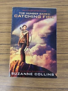 The Hunger Games: Catching Fire, Suzanne Collins - Picture 1 of 2