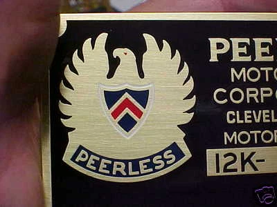 Placa de datos de coche de motor sin igual grabado al ácido latón color logotipo Foto 1 de 4