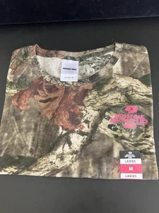 NEW Mossy Oak Break-Up Infinity Long Sleeve Camo Shirt Woman’s Medium. New/Tags - Picture 1 of 6
