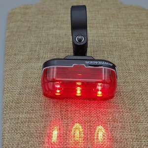 Bontrager Flare Tail Light Rear Flare 1 LED Red NWOT- Seat Post Clamp or Clip - Picture 1 of 13