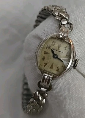 Vintage Women's Waltham Watch Stamped 10k  Gold Filled, Does Not Run - Image 1 of 4