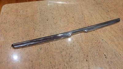 W116 W117 280S 280SE 450SEL 450SE 350SEL maletero cromo mango moldeado 1167580102 Foto 1 de 3