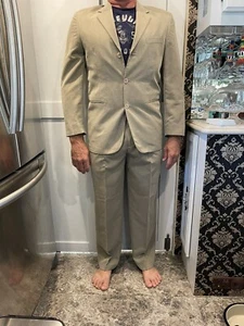 Claiborne 2 Piece Mens Pleated Khaki Suit 38S - Picture 1 of 10