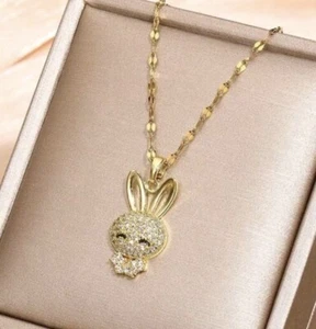 Collier pendentif Lapin en strass et sa chaîne de 45 cm, Neuf - Picture 1 of 1