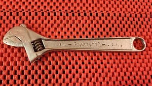 HECHO EN U.S.A. MEDIA LUNA LLAVE AJUSTABLE 6", CRESTOLOY, TAPA. 3/4"-19mm - Imagen 1 de 7