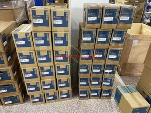 1 Stück NEU Mitsubishi Servomotor HC-RP353BK - Bild 1 von 1