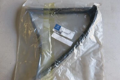 Nuevo de Lote Antiguo Mercedes-Benz Sello Puerta Trasera C200/220/250 1992-2000 (A2027350224) Foto 1 de 2