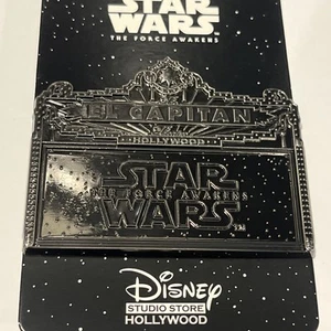 Disney Studio Store Hollywood Star Wars Pin LE500 LE 500 New on Card MINT v12 - Picture 1 of 4