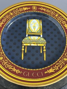 GUCCI CHAIR Piatto Rosso Blu Oro Verde Logo Spell-out Porcellana 8,25” - Foto 1 di 11