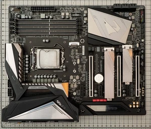 Placa madre Gigabyte Z390 AORUS MASTER Intel Z390 LGA 1151 DDR4 M.2 ATX HDMI - Imagen 1 de 6