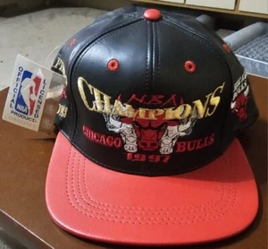 Vintage Chicago Bulls 1997 NBA Champions Leather Snapback - Picture 1 of 24