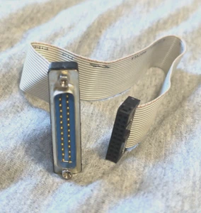 26-pin parallel header to DB25 male plug - 30cm long ribbon cable - Picture 1 of 2