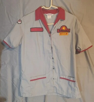 AWANA Clubs VINTAGE Gray and Red LEADER Uniform – Size S36- With Patches Sparks - Image 1 of 4