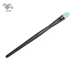 Silicone Eyeshadow Eye Makeup Green Brush - Picture 1 of 2