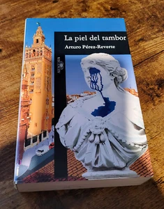 LA PIEL DEL TAMBOR (ARTURO PEREZ-REVERTE) - Imagen 1 de 2