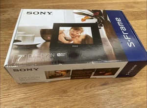 Sony DPF-D72N 7 Inch Digital S-Frame With Remote & Power Adapter new and sealed  - Picture 1 of 2