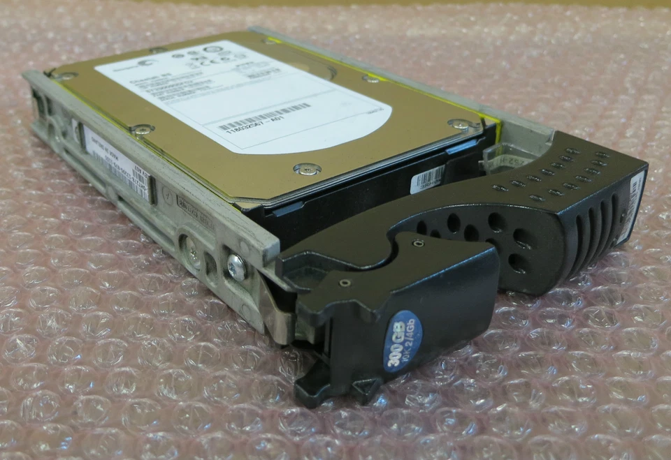 Seagate ST3300955FCV 300GB 10K Rpm 2/4GB FC Hard Drive with Caddy 9EB007-031 - Image 1 of 1