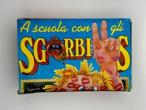 SGORBIONS Serie 2 Paquete Completo 50 Caja Cubo de Basura Extranjero Niños Italia GPK�� - Imagen 1 de 6