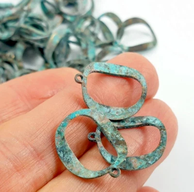 20 piezas Ovalado Pequeño Dije Texturizado Latón Ondulado 1 Agujero Rústico Vintage Pátina Hágalo Usted Mismo 786 Foto 1 de 4