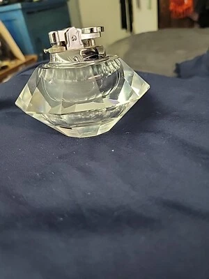 Mesa de cristal cortado en encendedor. Foto 1 de 4