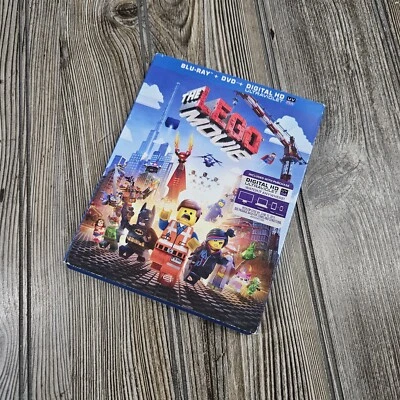 The LEGO Movie (Blu-ray + DVD Combo Pack)  - Image 1 of 4