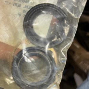 Gm Heavy Truck Power Steering Seal Kit 5688233. Se99 - Picture 1 of 4