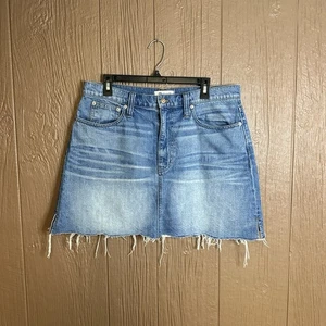 Madewell Denim Fringe Distressed Skirt Medium Wash Size 32 Retro Mini Versatile - Picture 1 of 6
