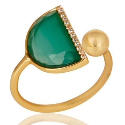 Anillo de dedo en forma de D chapado en oro piedras preciosas anillos ajustables de latón en ónix verde circonita cúbica Foto 1 de 4