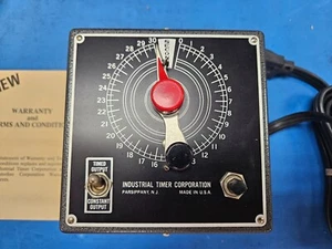 P2R-30S INDUSTRIAL TIMER 30 SEC 60Hz 120V - Picture 1 of 5