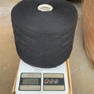 Mezcla Filpucci con cono de hilo de 90% algodón y 10% cachemir en negro #BB - Imagen 1 de 7