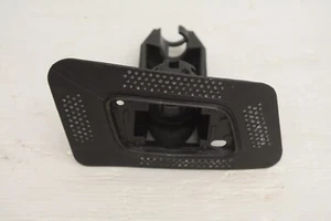Soporte arandela parachoques delantero derecho Volvo XC60 2022 ENCENDIDO 32234939 genuino - Imagen 1 de 8