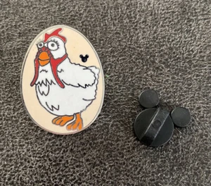 Disney 2013 Chicken from Muppets -Disney Birds-Hidden Mickey Trading Pin - Picture 1 of 2