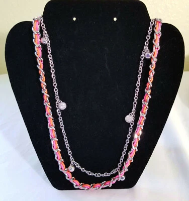 Nuevo con etiquetas Collar Ann Taylor Tono Plateado Rosa Naranja Cordón 2 Hilos Estrás $48 Foto 1 de 4
