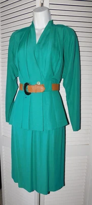 Michael B LTD Size 6 Vintage 1970s 80s Green Belted Womens 2PC Skirt Suit - Image 1 of 4