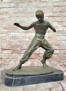 Escultura de artes marciales Bruce Lee de cobre puro firmada Mavchi edición limitada - Imagen 1 de 10