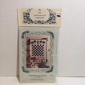 Checkerboard Square Quilt Pattern 23.5" x 33.75" The Vanessa-Ann Collection - Picture 1 of 4