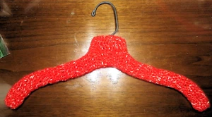 1 Red w/white 17" Vintage Handmade Crochet Covered Clothes Hanger Christmas USA - Picture 1 of 2
