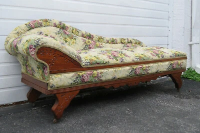 Victorian Eastlake Late 1800s Hand Carved Solid Walnut Chaise Lounge 1412 - Image 1 of 4